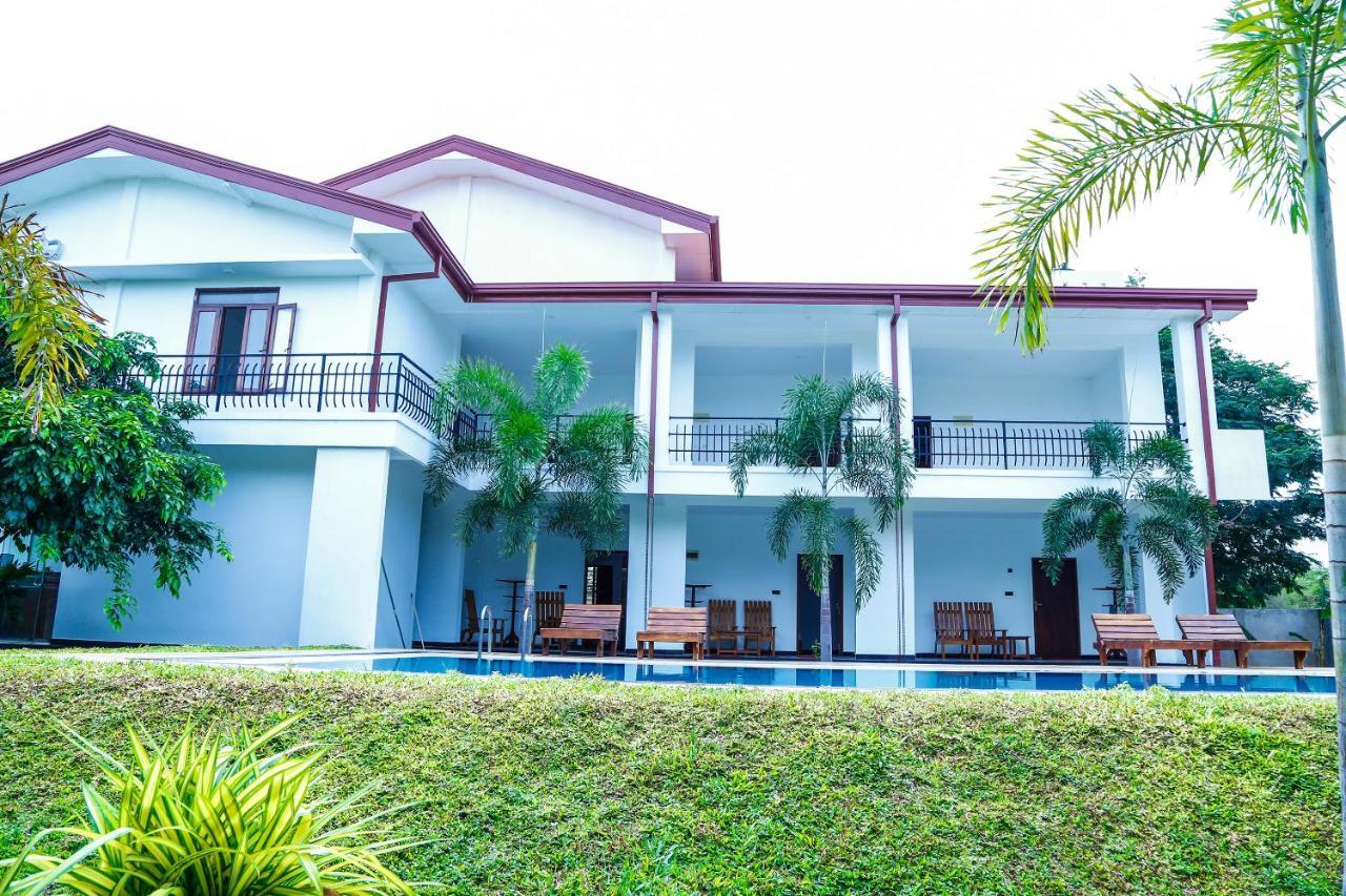 Sea Lagoon Beach Hotel Trincomalee Exteriér fotografie